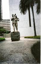 8- monumento